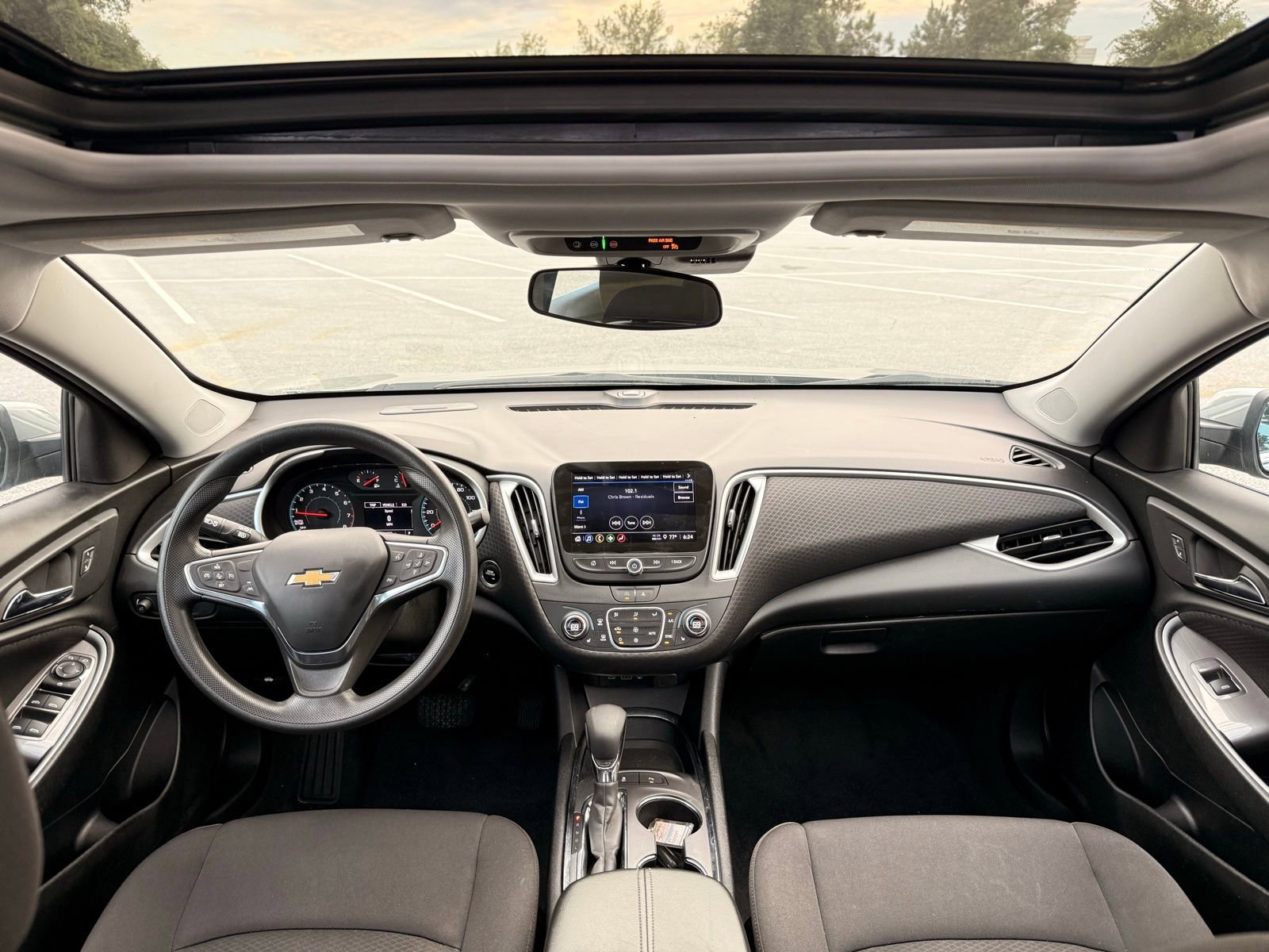 Used 2024 Chevrolet Malibu LT image 28