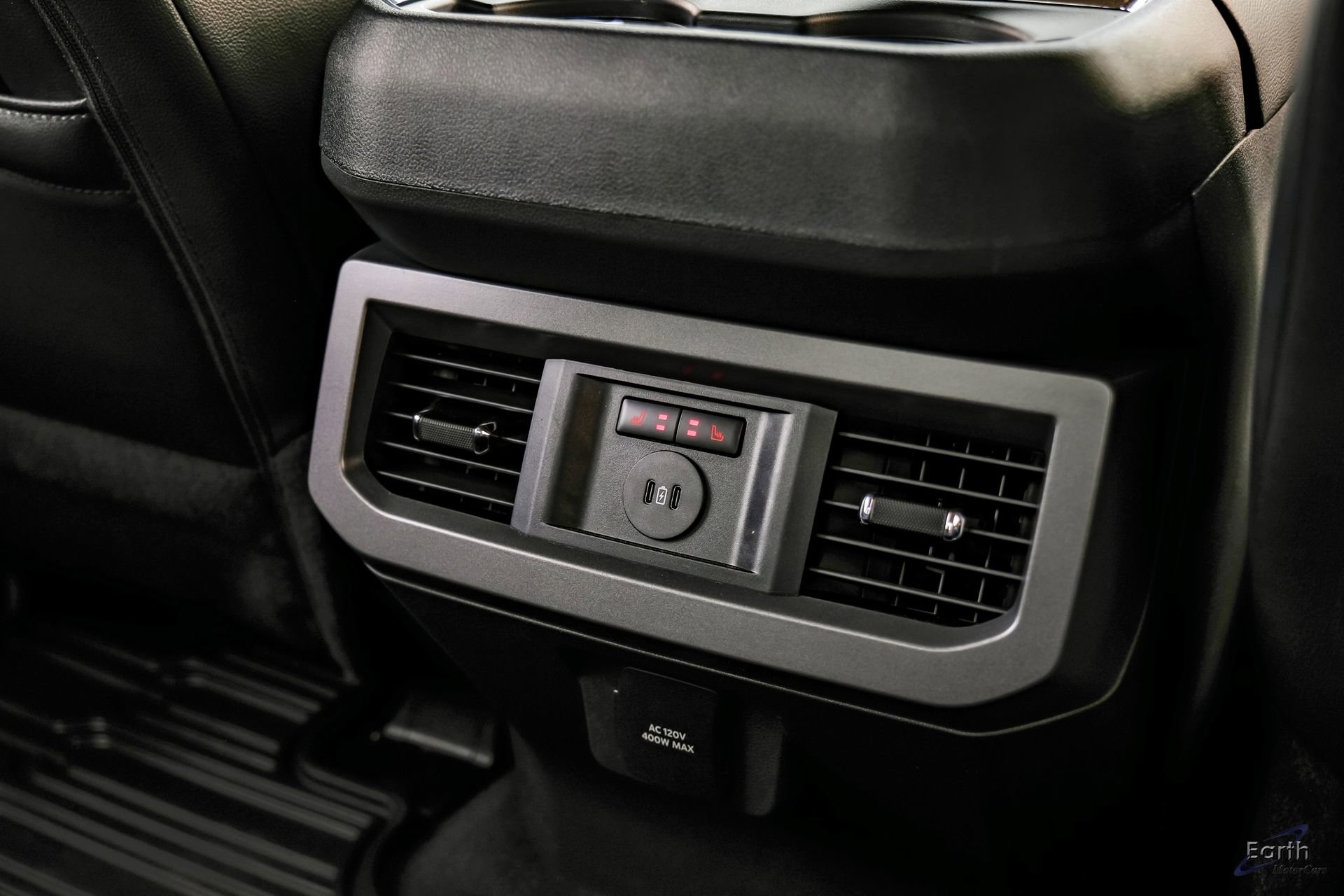 Used 2026 Ford F450 Lariat w/ FX4 Off-Road Package image 95