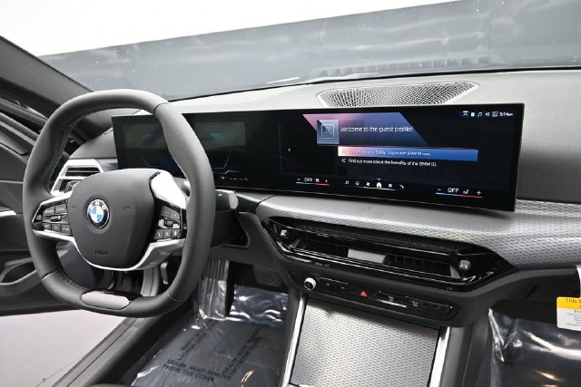 New 2026 BMW 330i xDrive Sedan w/ Convenience Package AWD/4WD image 17