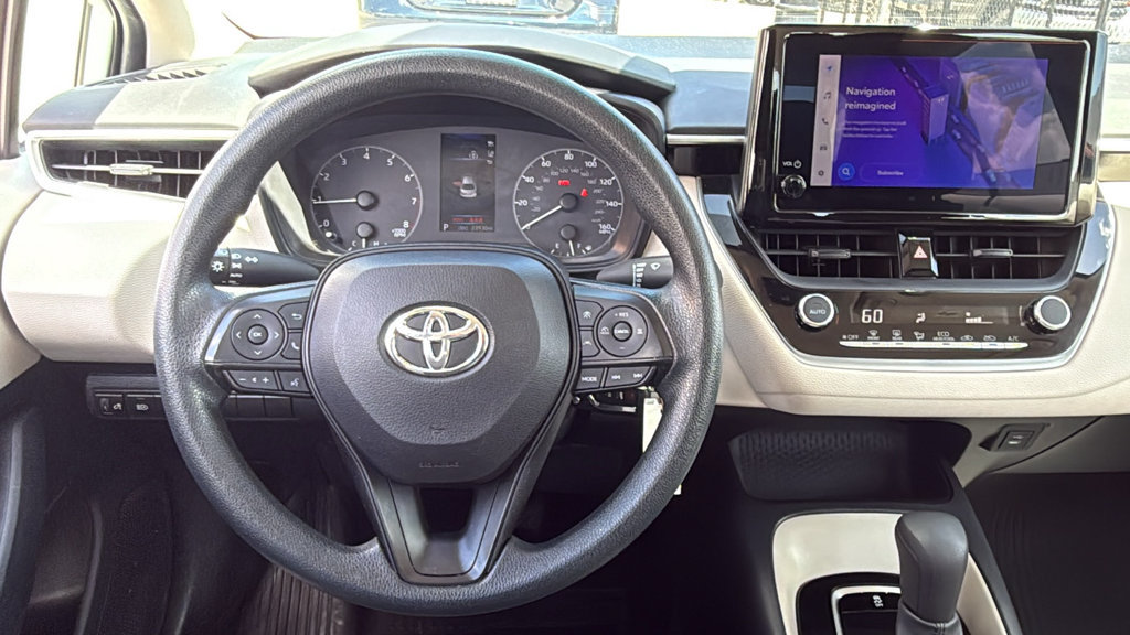 Used 2023 Toyota Corolla LE FWD image 29
