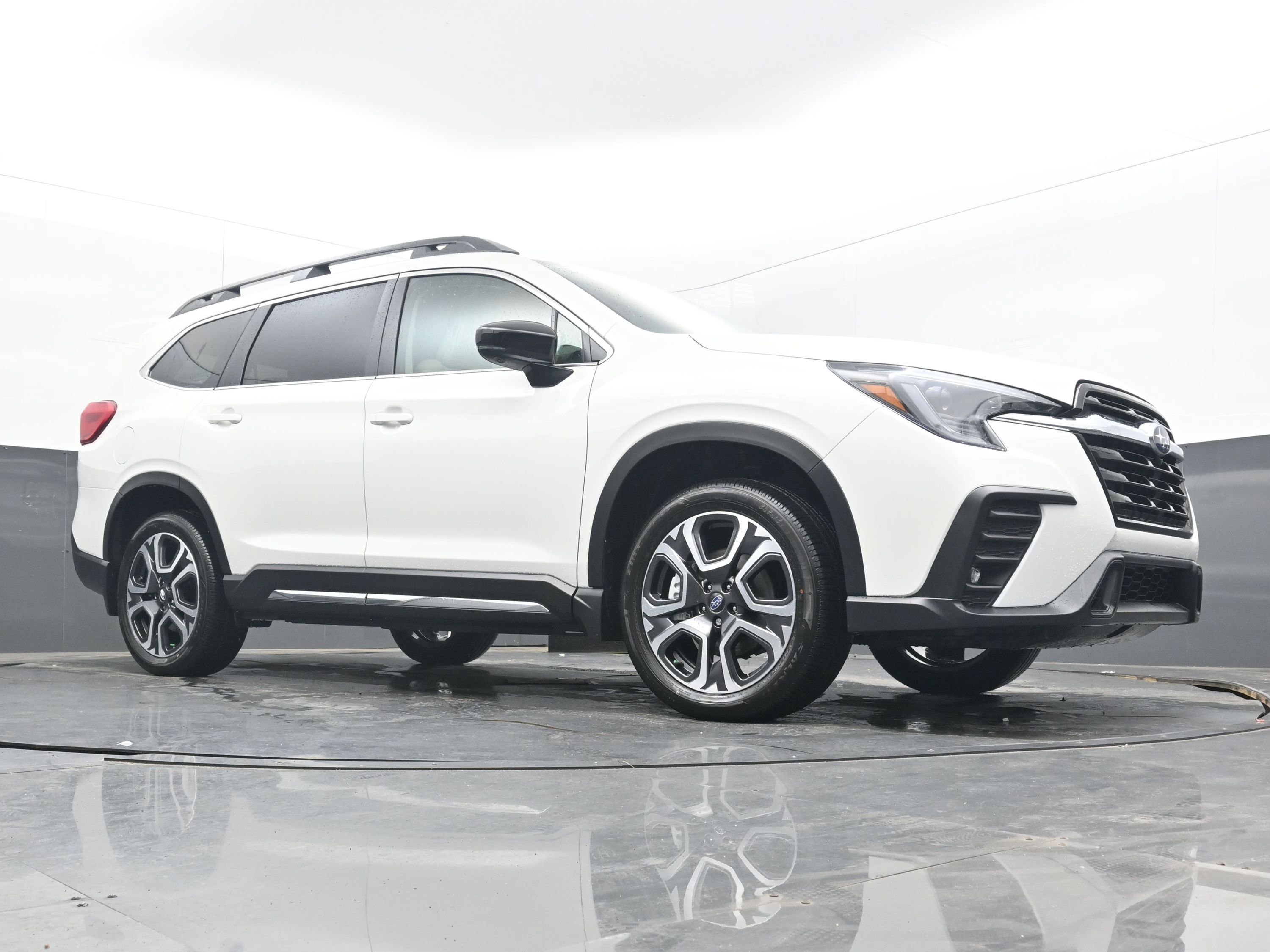 New 2025 Subaru Ascent Limited image 24