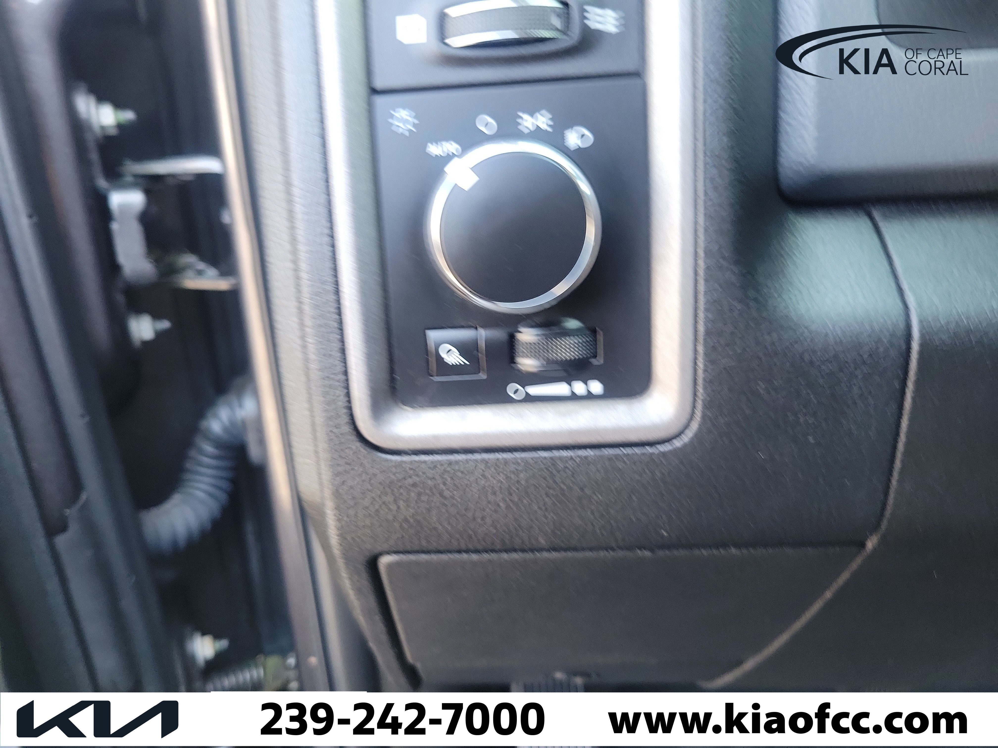 Used 2018 RAM 2500 Tradesman w/ Chrome Appearance Group AWD/4WD image 25