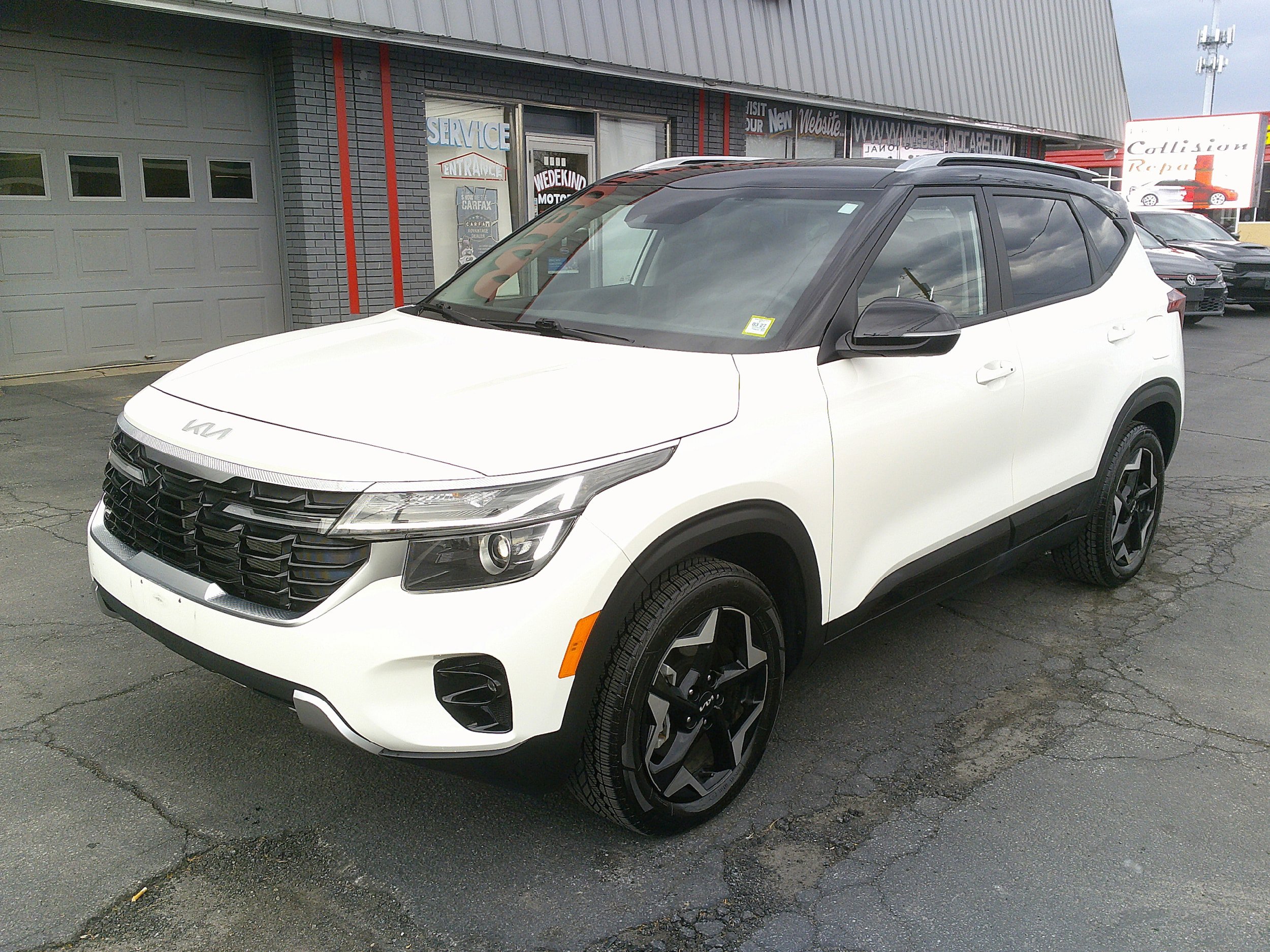 Used 2025 Kia Seltos S AWD/4WD image 12