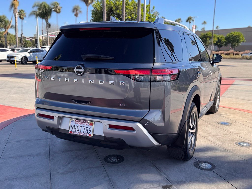 Certified 2024 Nissan Pathfinder SL FWD image 8