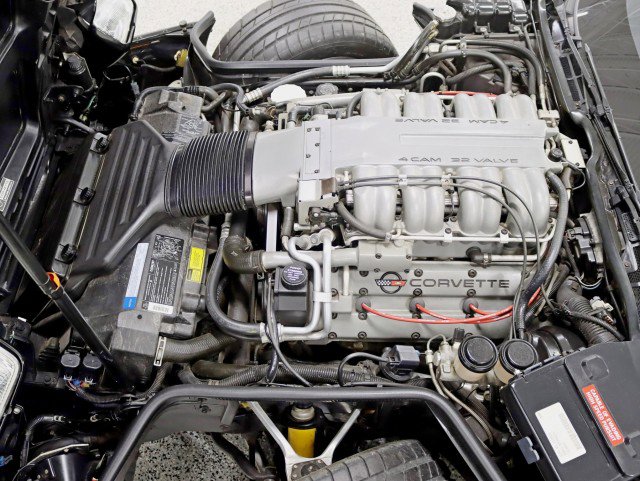 Used 1990 Chevrolet Corvette ZR-1 image 35