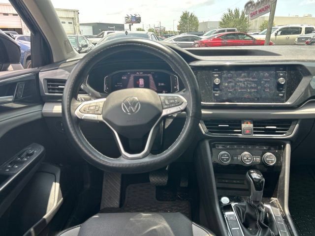Used 2022 Volkswagen Taos SEL FWD image 21