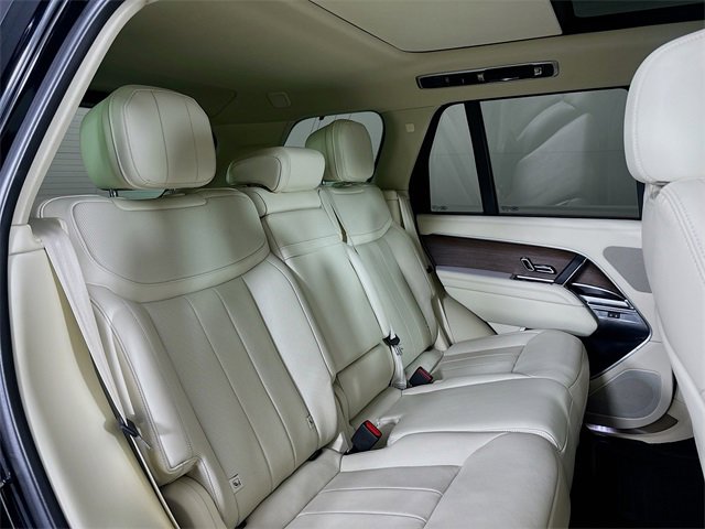 Certified 2023 Land Rover Range Rover SE image 28