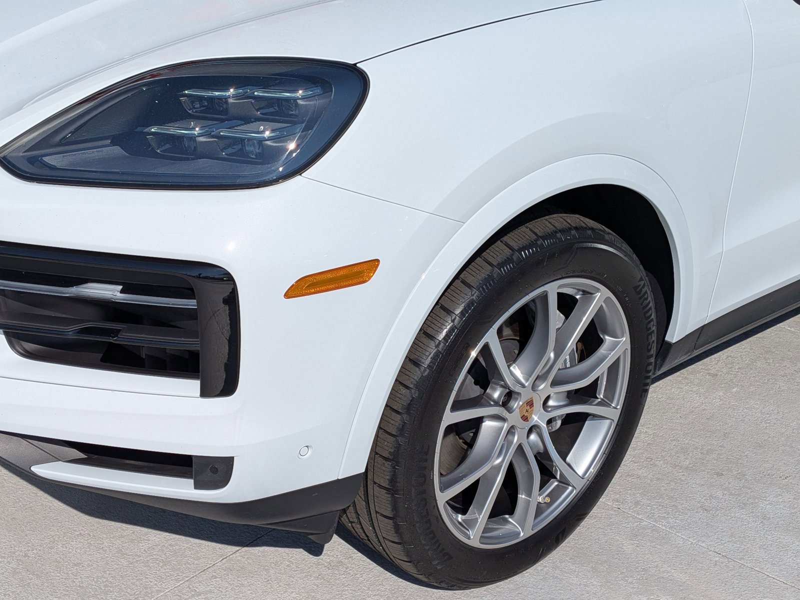 Certified 2025 Porsche Cayenne image 12