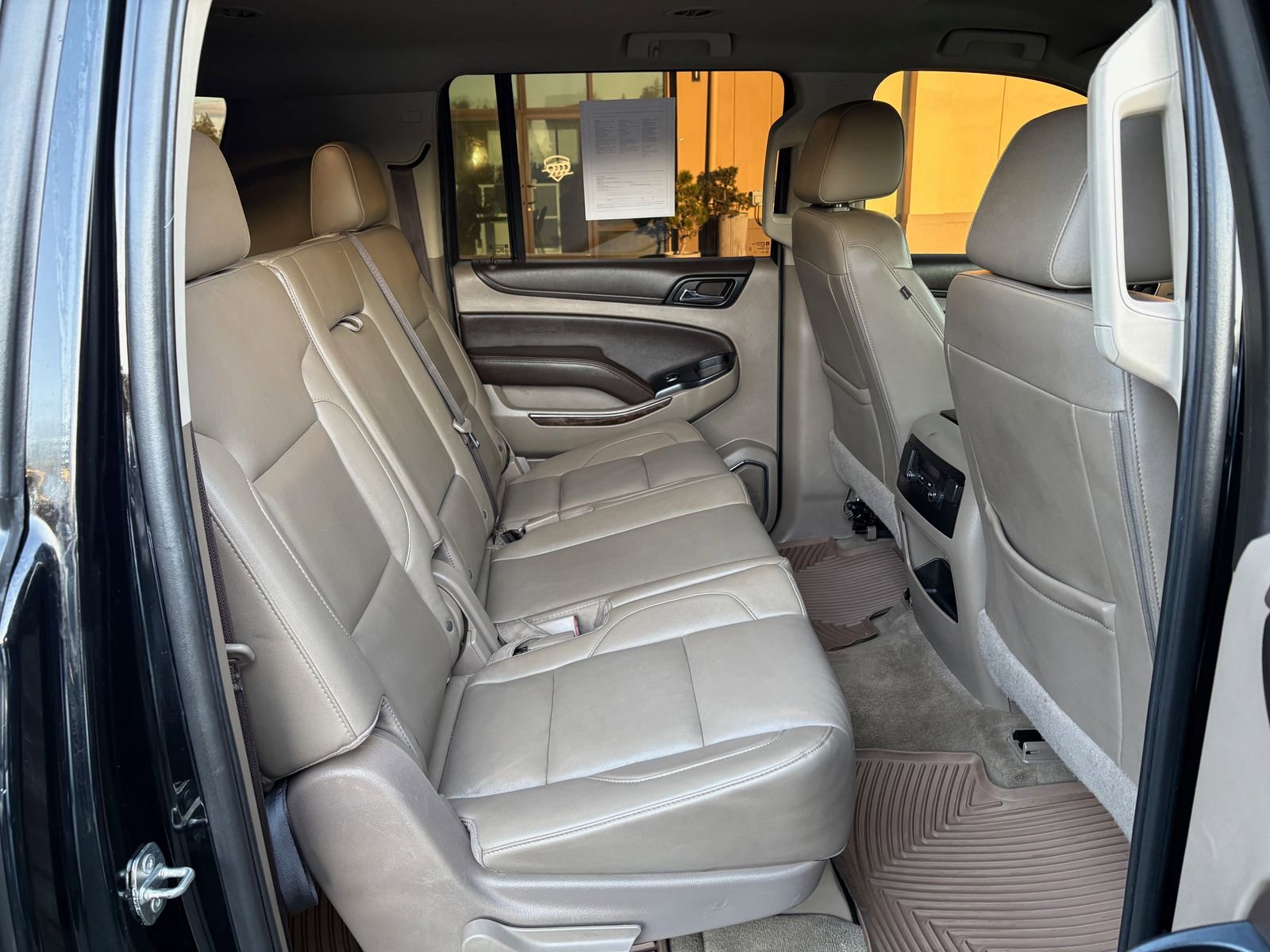 Used 2018 Chevrolet Suburban LT image 22
