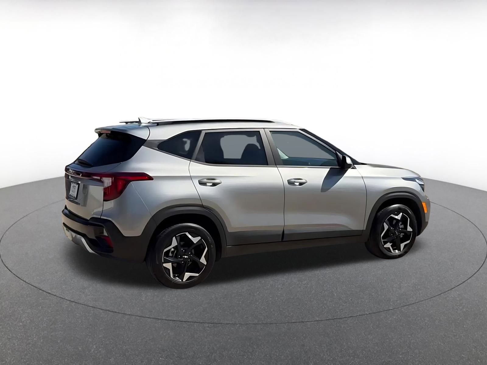 Used 2025 Kia Seltos S image 15