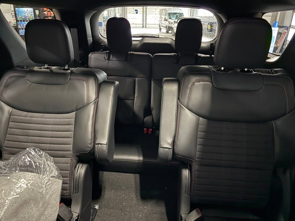 New 2026 Ford Explorer ST-Line image 23