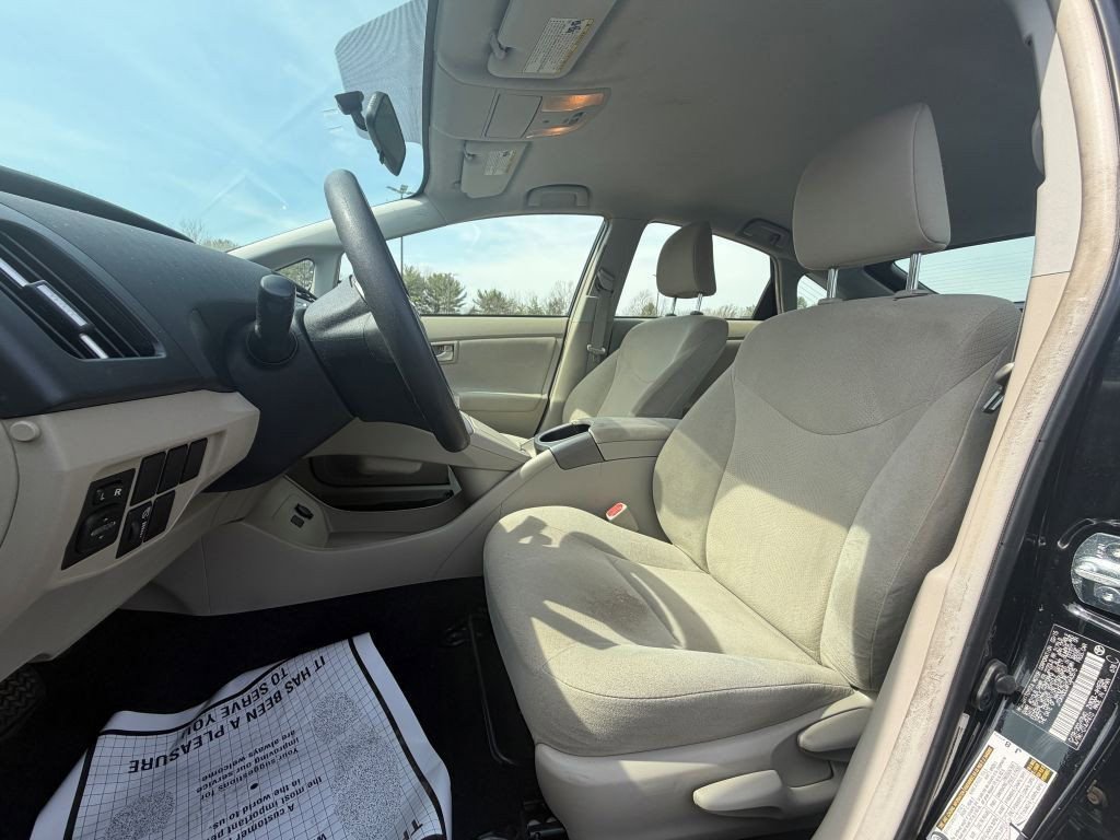 Used 2015 Toyota Prius Three FWD image 11