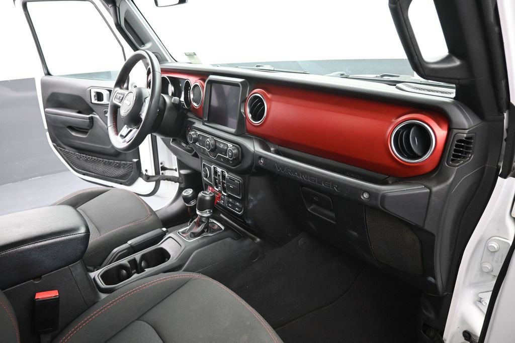 Used 2023 Jeep Wrangler Unlimited Rubicon AWD/4WD image 22