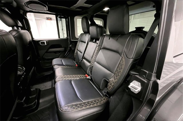 Used 2021 Jeep Wrangler Unlimited Sahara image 23