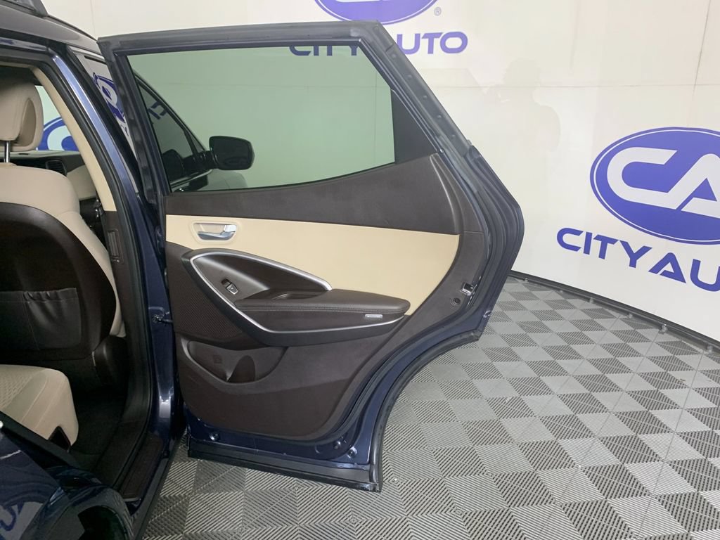 Used 2017 Hyundai Santa Fe Sport FWD image 34