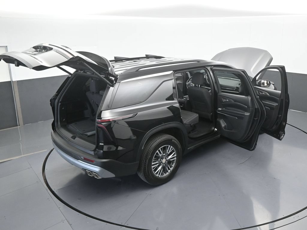 Used 2026 Chevrolet Traverse LT FWD image 67