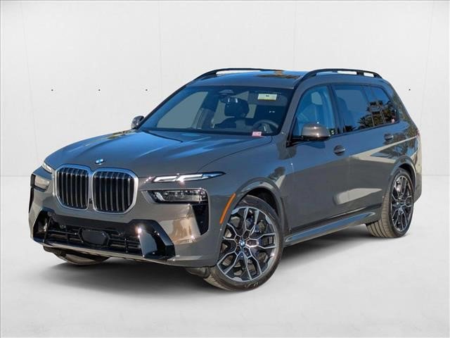 New 2025 BMW X7 xDrive40i w/ M Sport Package