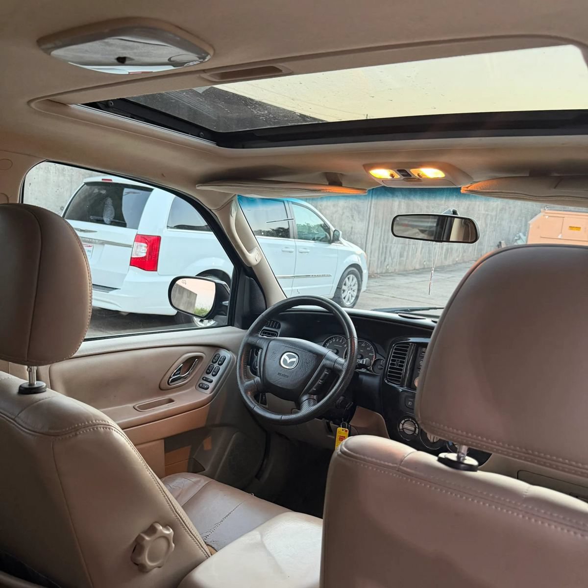 Used 2005 MAZDA Tribute s FWD image 16