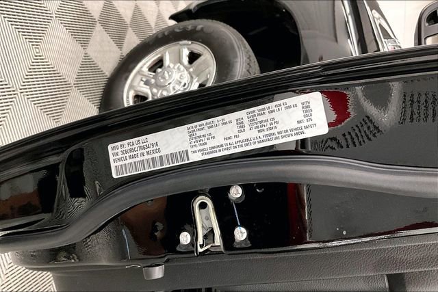 Used 2024 RAM 2500 Tradesman w/ Chrome Appearance Group image 39