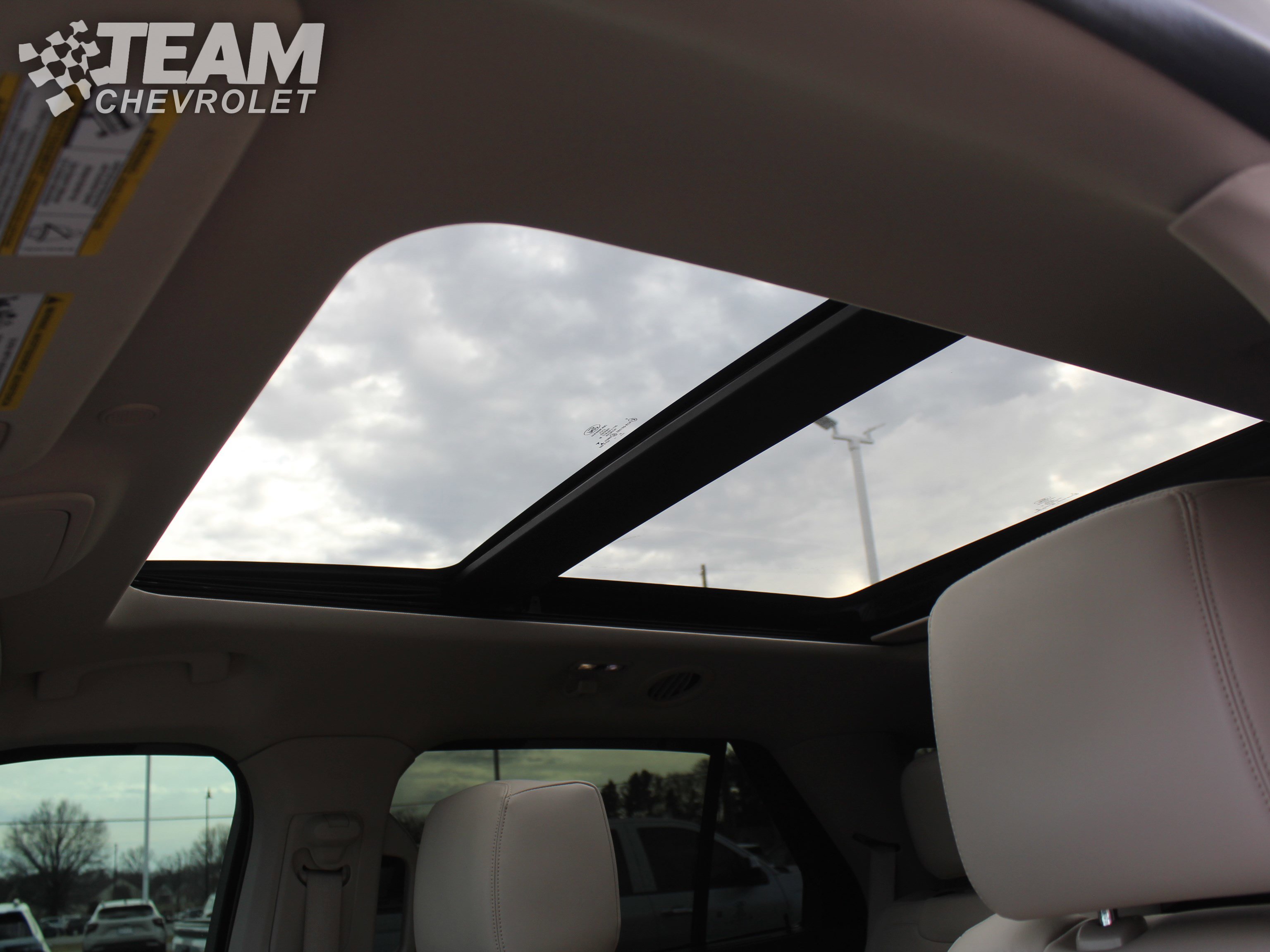 Used 2022 Ford Explorer Platinum w/ Equipment Group 601A image 12