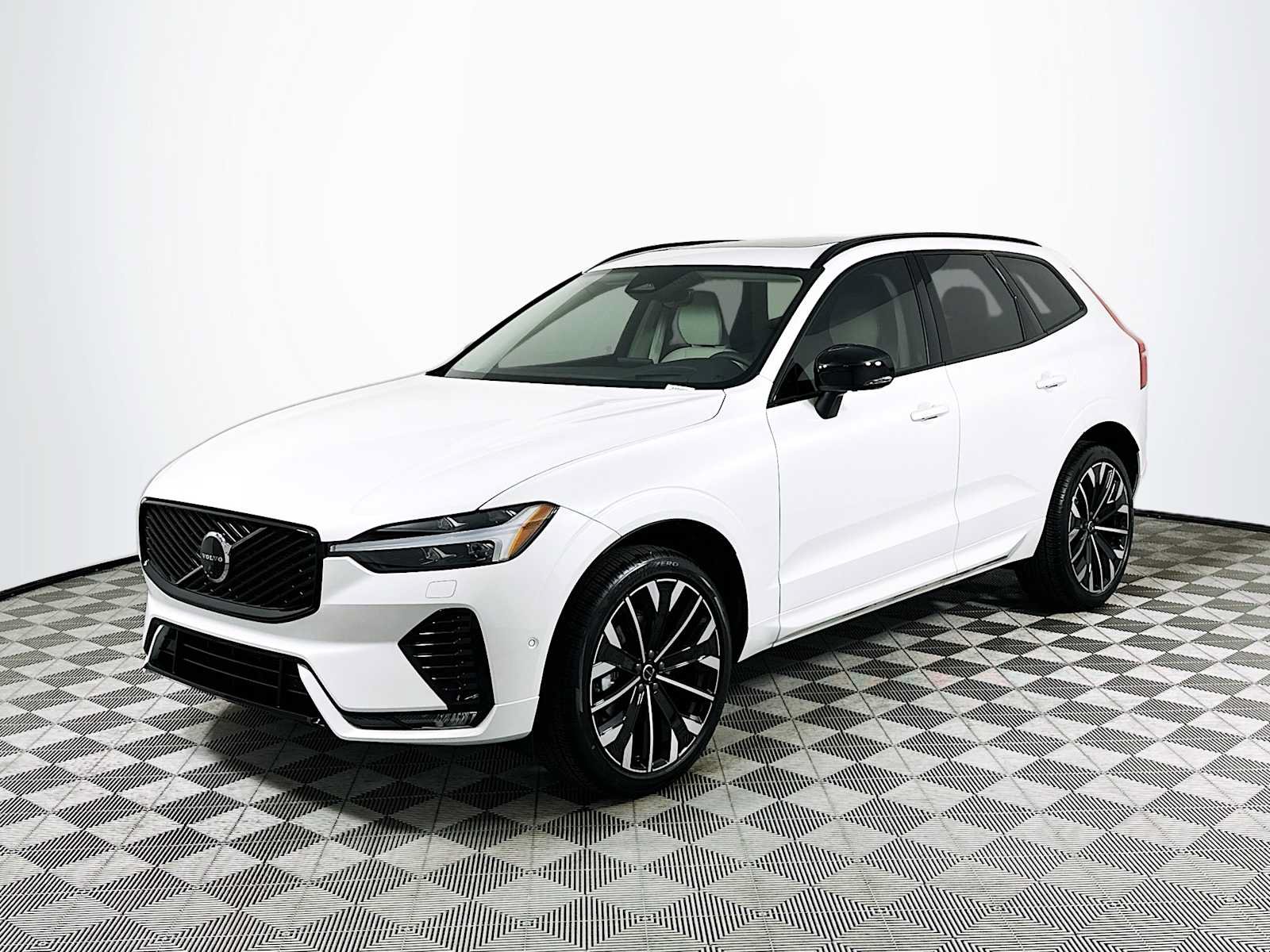 New 2026 Volvo XC60 B5 Ultra w/ Climate Package PRO AWD/4WD image 3