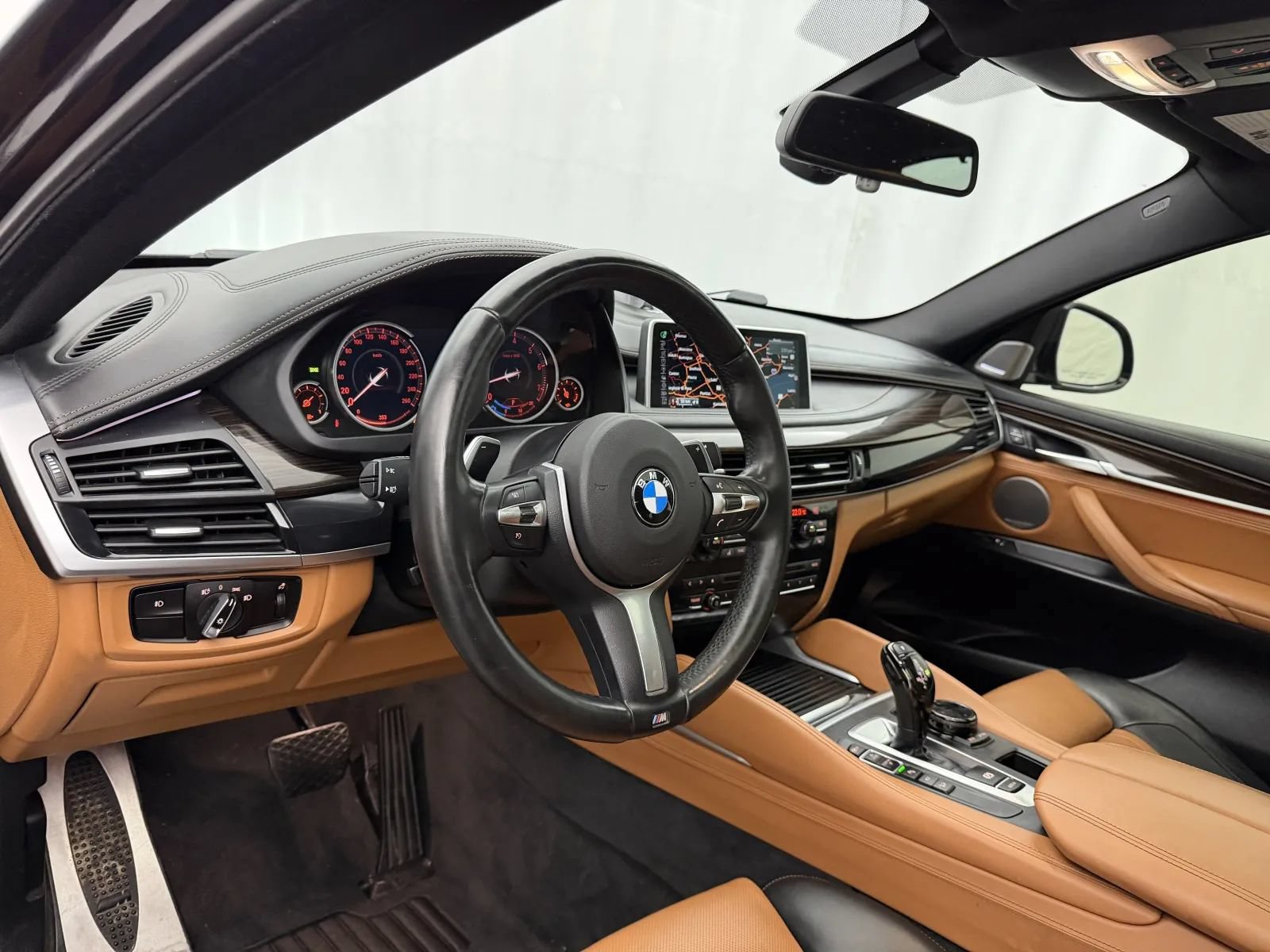 Used 2015 BMW X6 xDrive50i AWD/4WD image 9