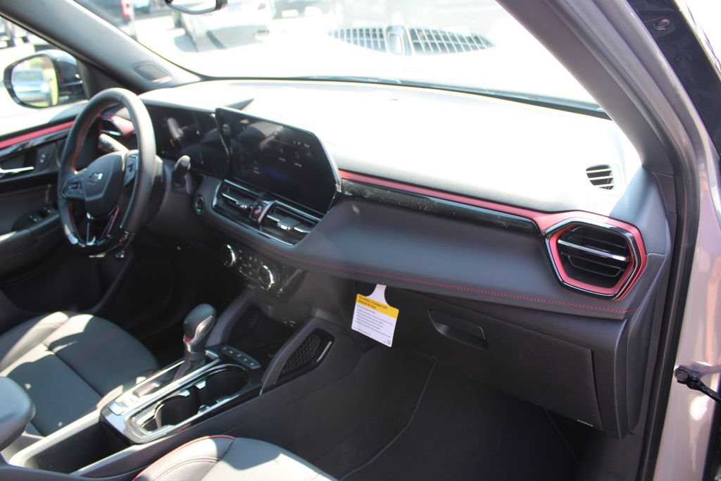 New 2026 Chevrolet TrailBlazer RS w/ Convenience Package FWD image 30