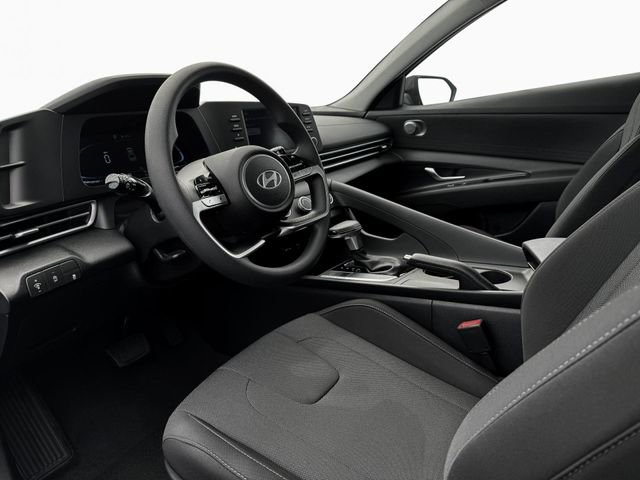 New 2025 Hyundai Elantra SE image 15