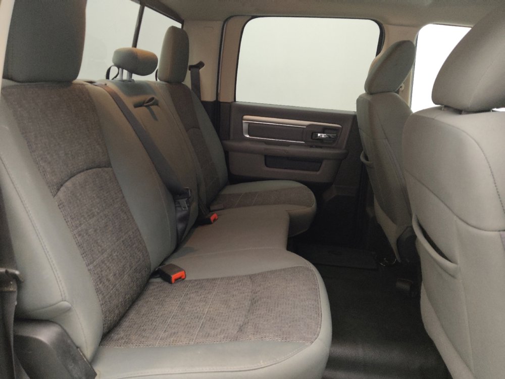 Used 2017 RAM 1500 Classic SLT image 19