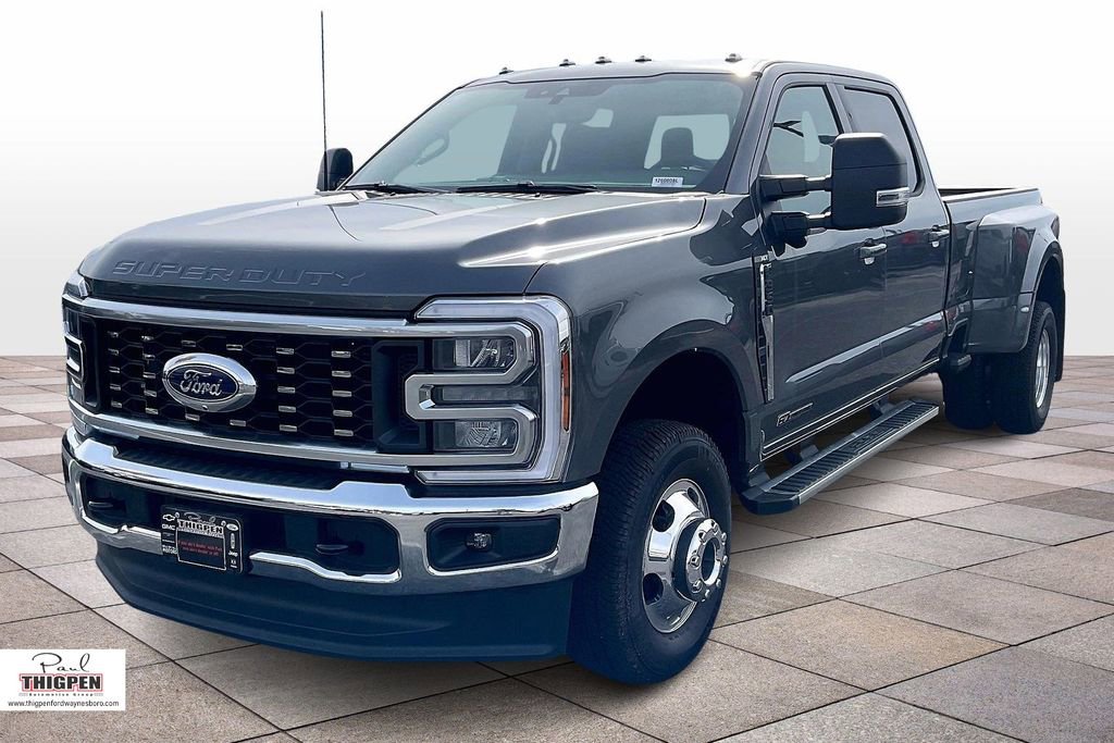 New 2026 Ford F350 XLT w/ XLT Premium Package AWD/4WD image 2