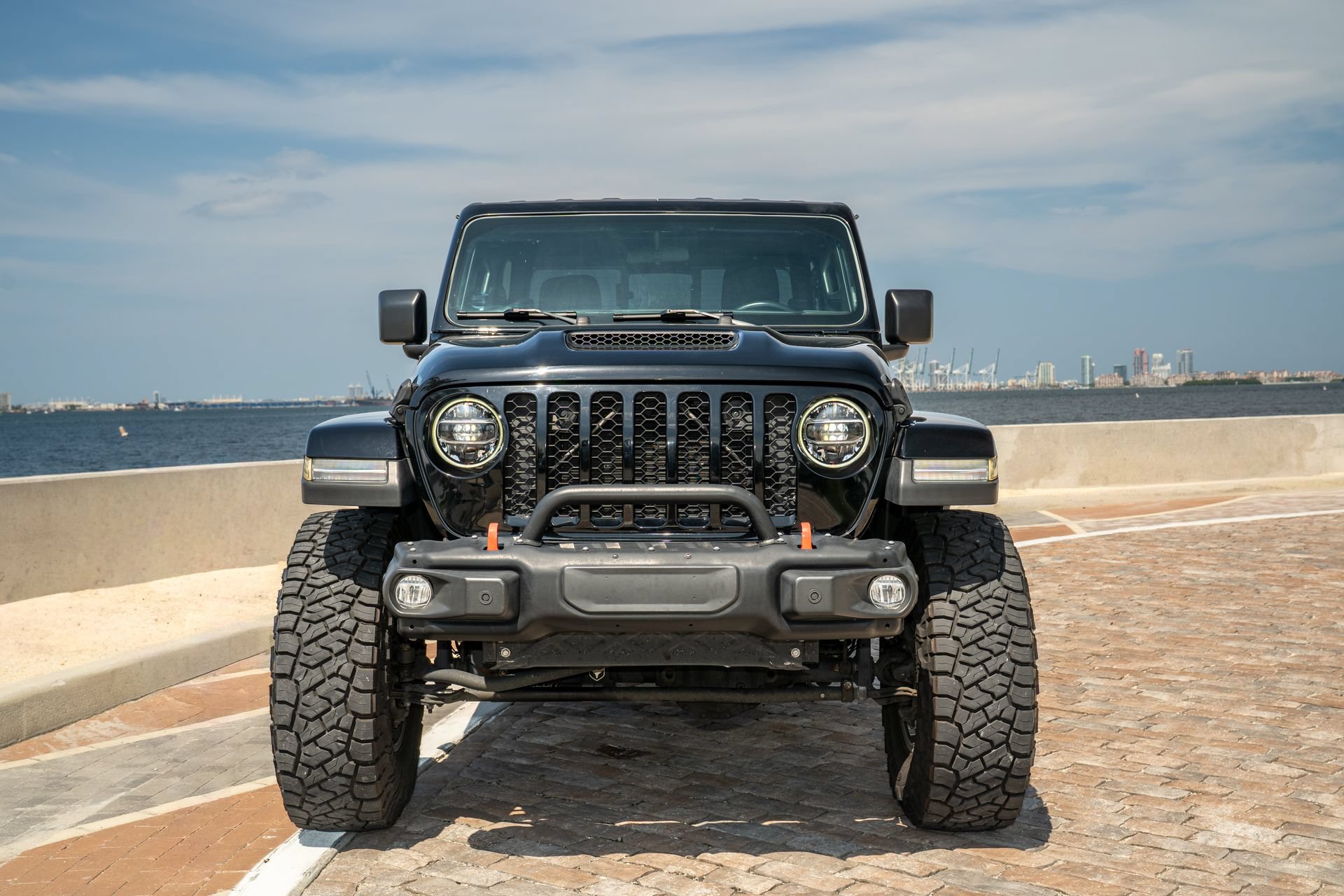 Used 2021 Jeep Gladiator Sport AWD/4WD image 8
