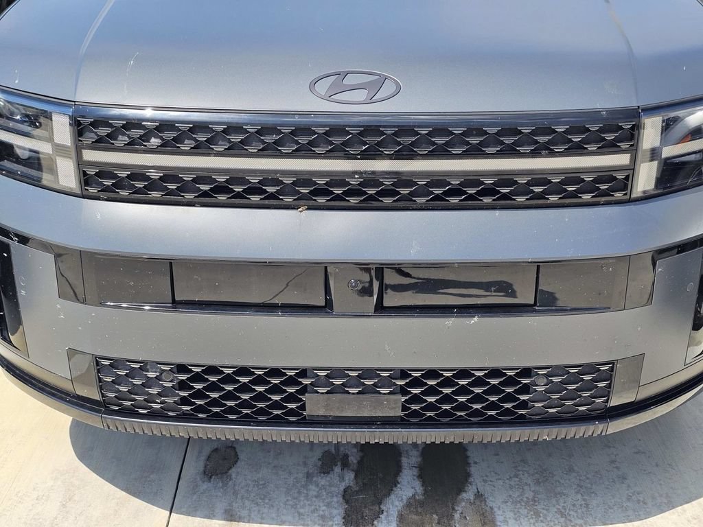 Used 2025 Hyundai Santa Fe Calligraphy FWD image 4