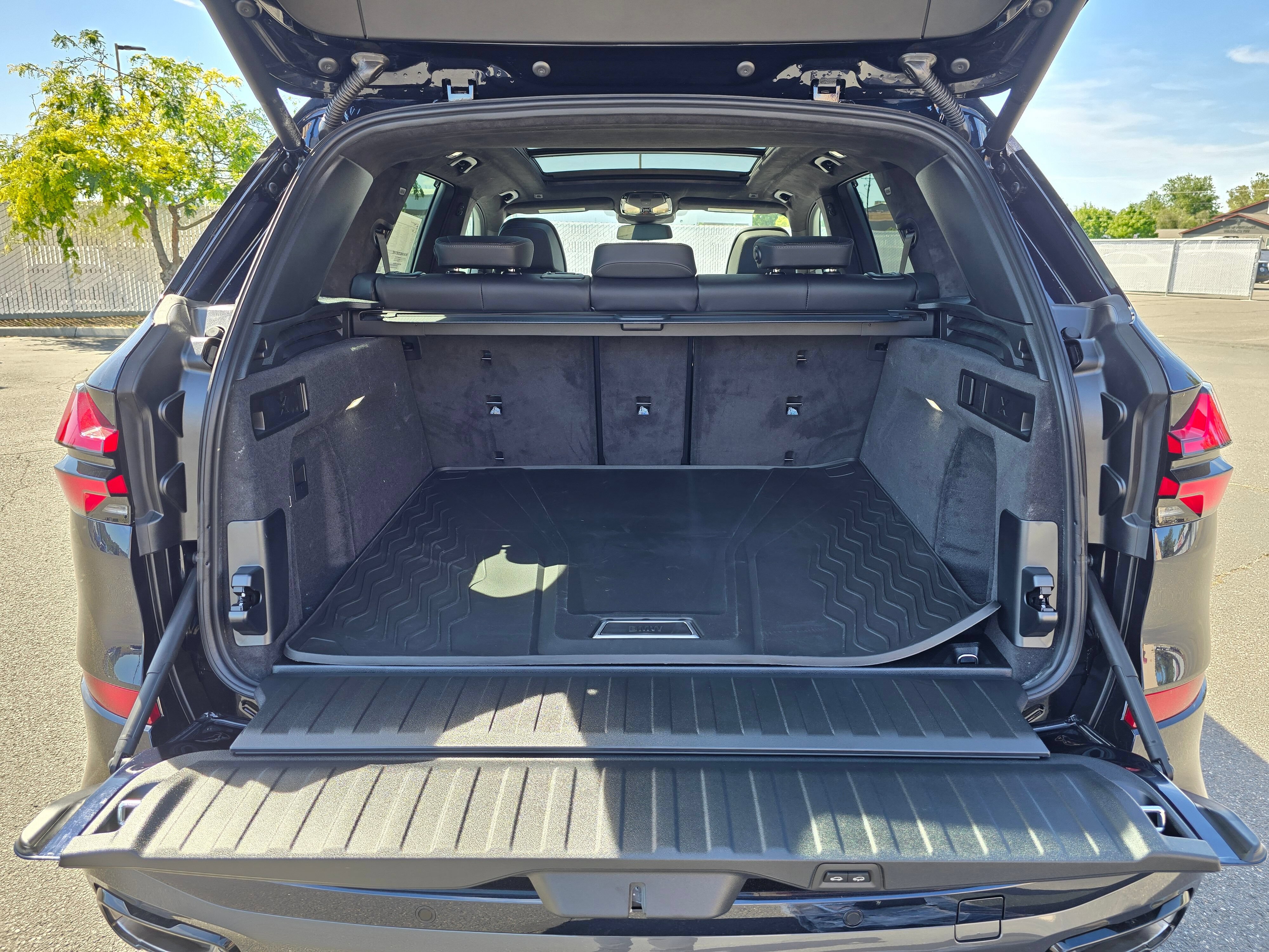 New 2026 BMW X5 xDrive40i w/ M Sport Package AWD/4WD image 58