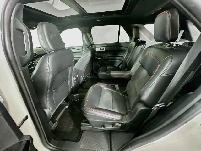 Certified 2023 Ford Explorer ST-Line w/ Class IV Trailer Tow Package AWD/4WD image 33