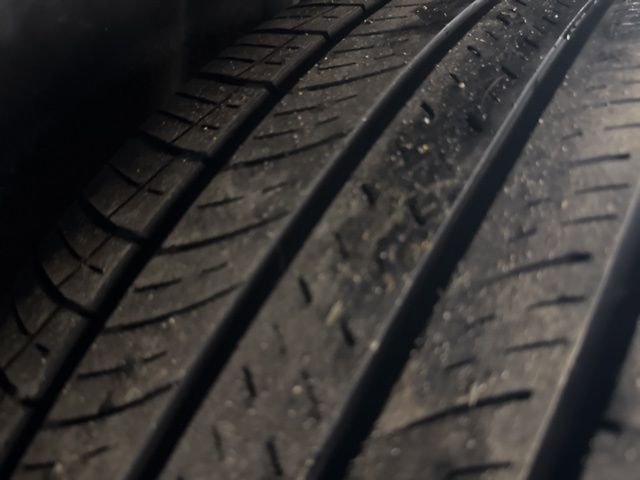 Used 2024 Chevrolet Trax LT FWD image 35