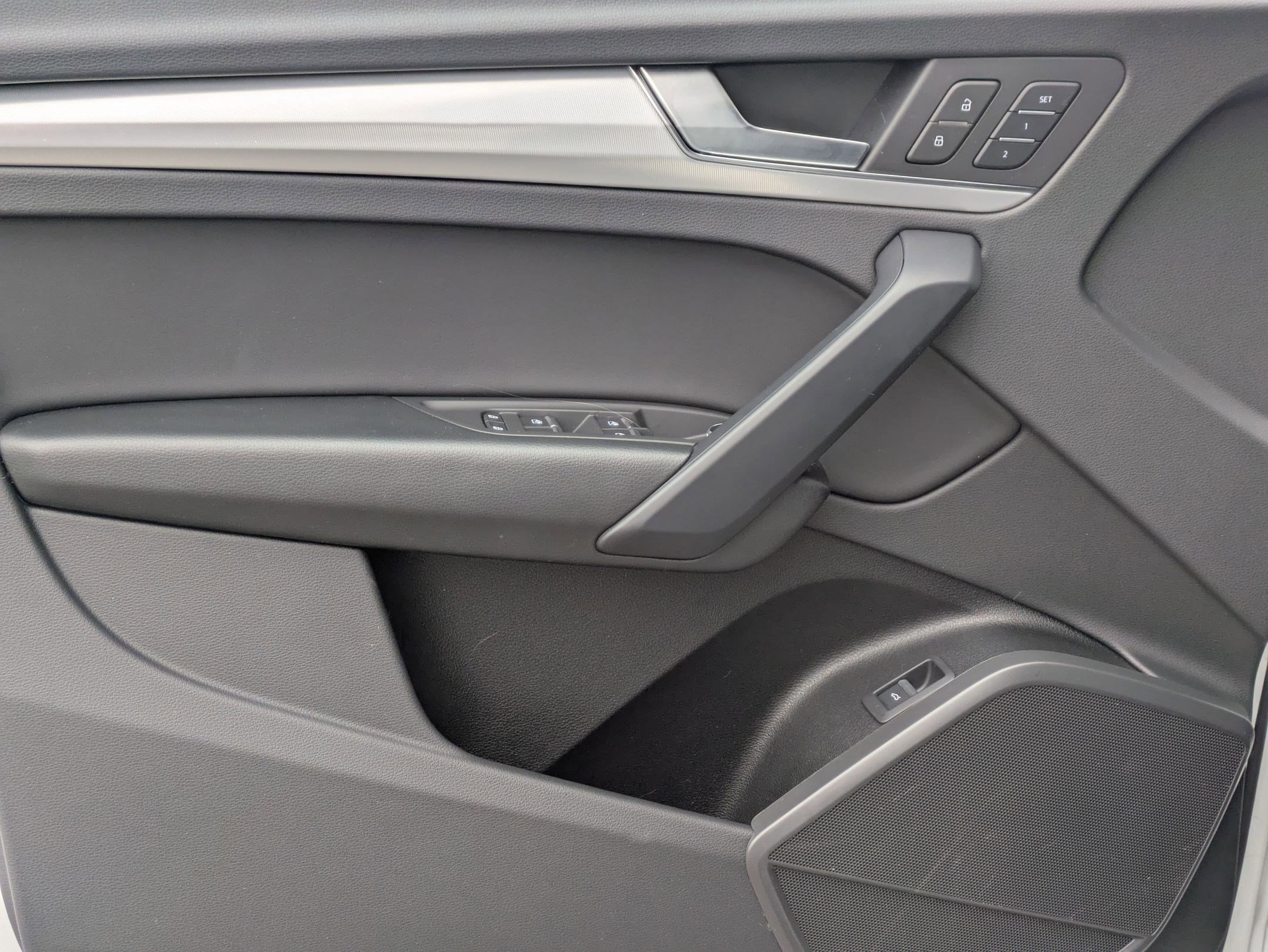 Certified 2025 Audi Q5 2.0T Premium image 10