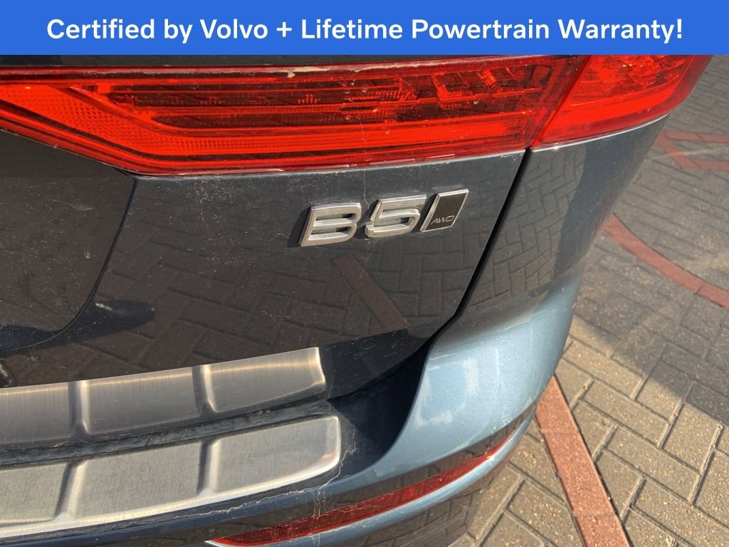 Used 2023 Volvo XC60 B5 Plus w/ Climate Package image 12