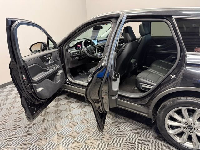 Used 2022 Lincoln Corsair AWD w/ Premium Package image 13