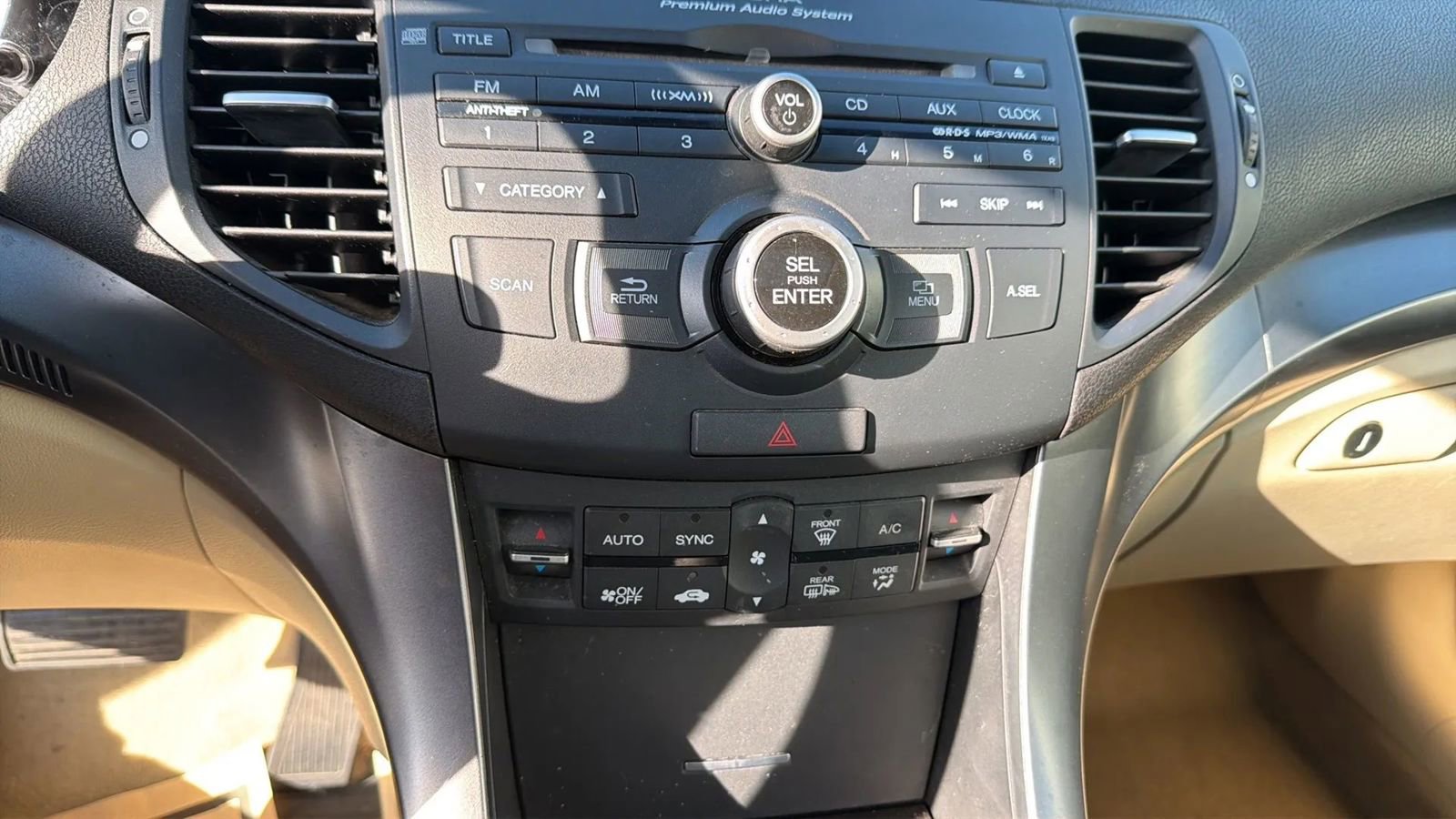 Used 2013 Acura TSX Sedan image 24