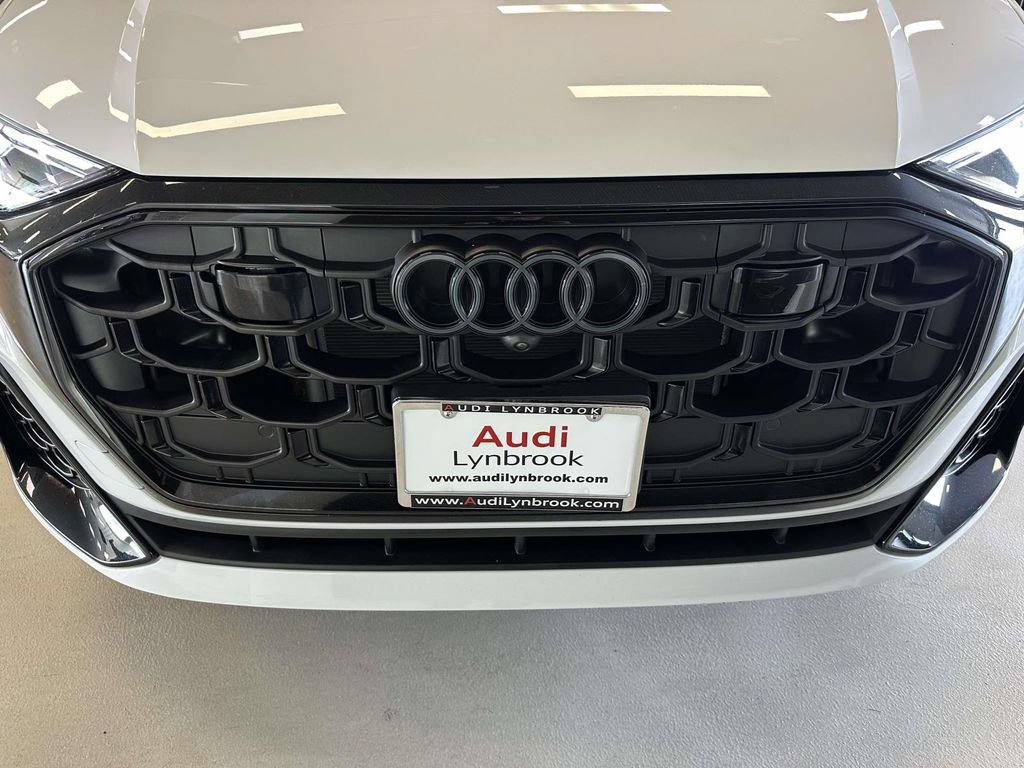 Used 2025 Audi Q8 Premium Plus w/ Premium Plus Package AWD/4WD image 12