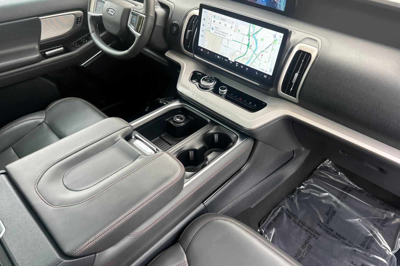 Certified 2025 Ford Expedition Active AWD/4WD image 17
