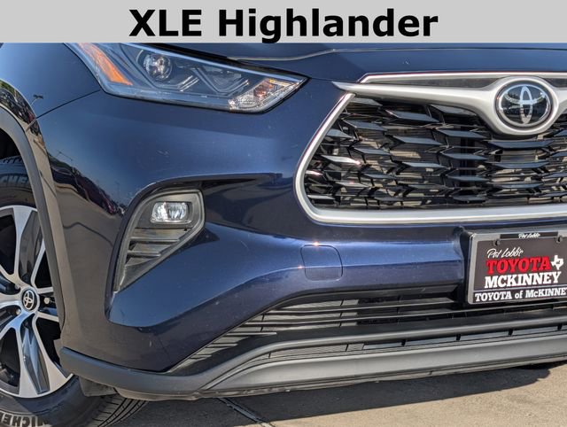 Used 2023 Toyota Highlander XLE image 3