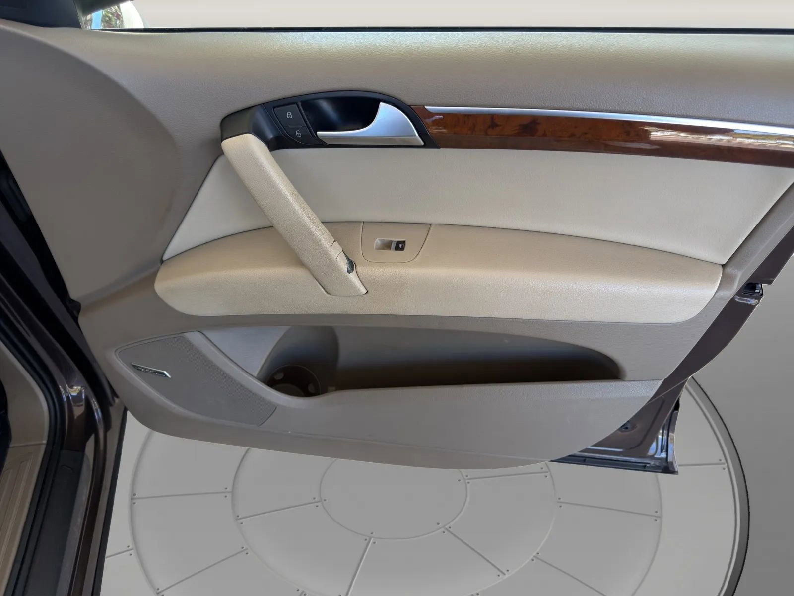 Used 2013 Audi Q7 3.0T Premium Plus w/ Premium Plus Pkg image 17