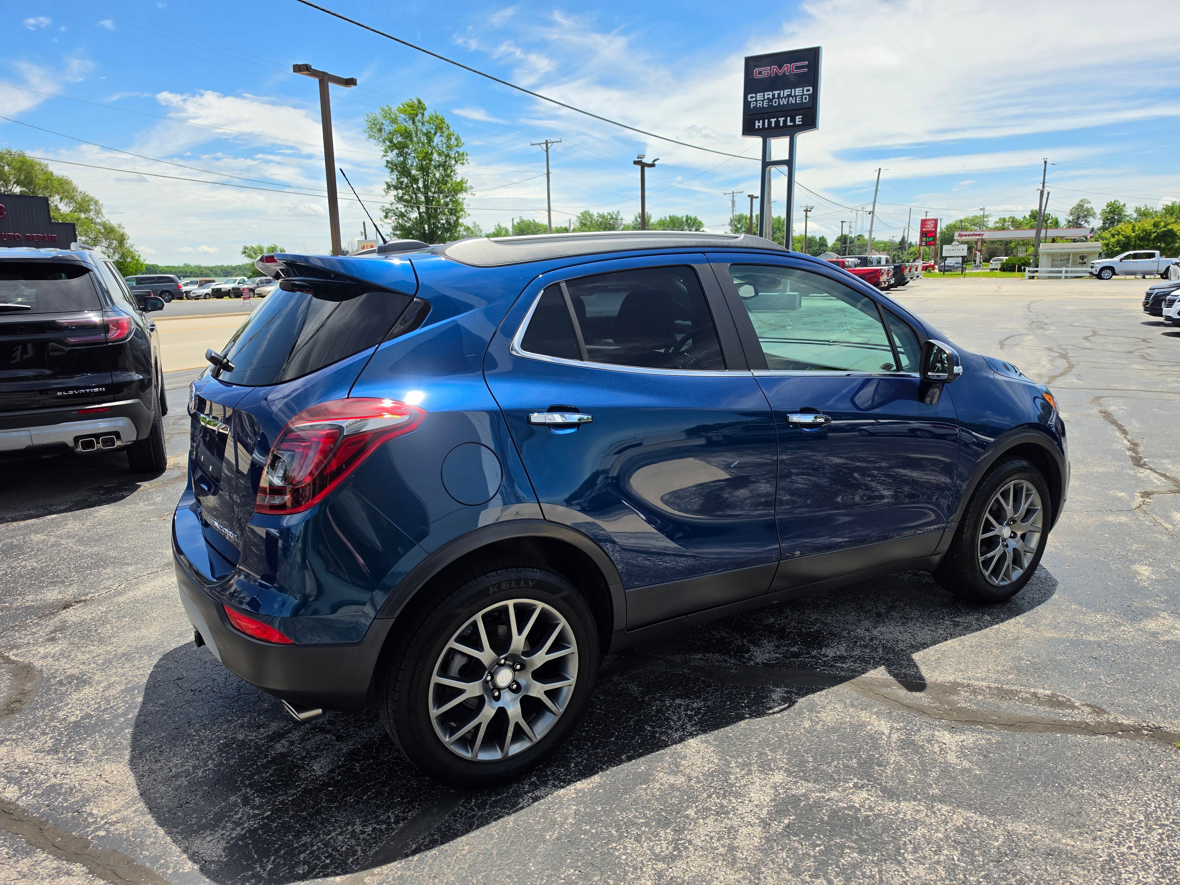 Used 2019 Buick Encore Sport Touring w/ Safety Package FWD image 4