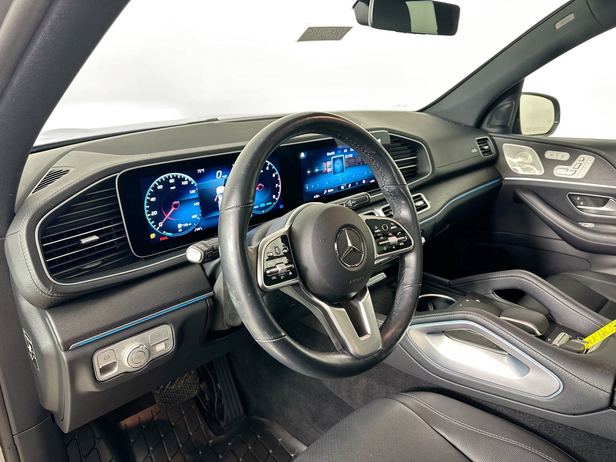 Used 2023 Mercedes-Benz GLS 450 4MATIC image 10