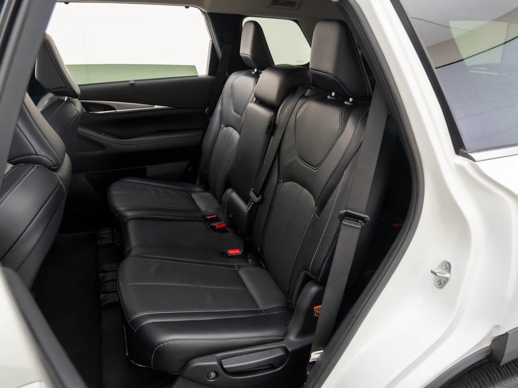 Used 2023 INFINITI QX60 Luxe w/ Cargo Package image 19