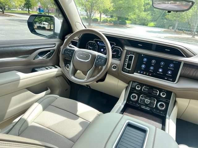 Used 2021 GMC Yukon Denali w/ Denali Premium Package AWD/4WD image 35