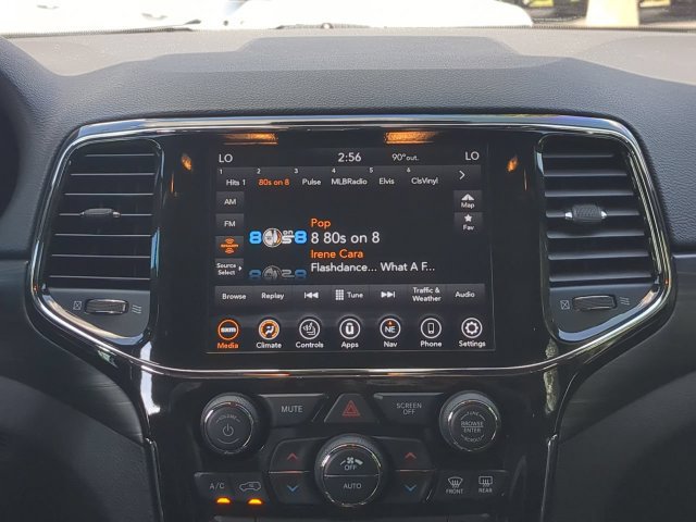Used 2022 Jeep Grand Cherokee Laredo X RWD image 19