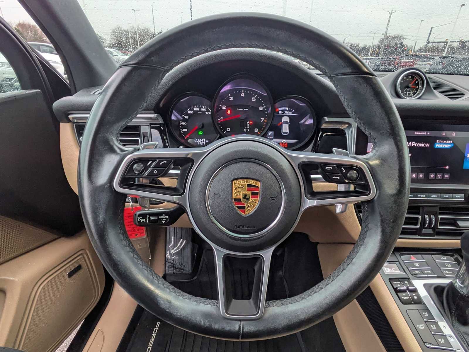 Used 2021 Porsche Macan image 19