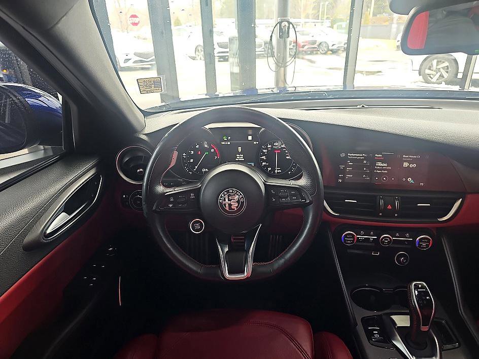Used 2020 Alfa Romeo Giulia Ti Sport image 18